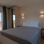 Sandrea Apartment *