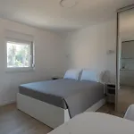 Apartament Sandrea *